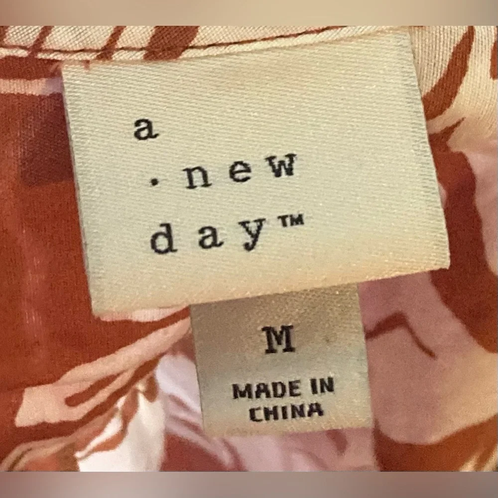 A New‎ Day- Women's Smocked flowy orange and white Tank Top Size M